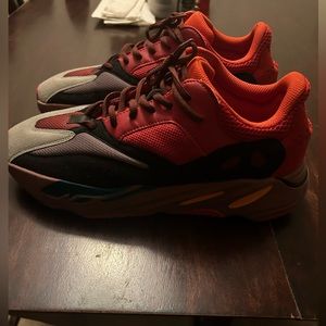 *Used* Yeezy Boost 700 Hi-Res Red-Size 11